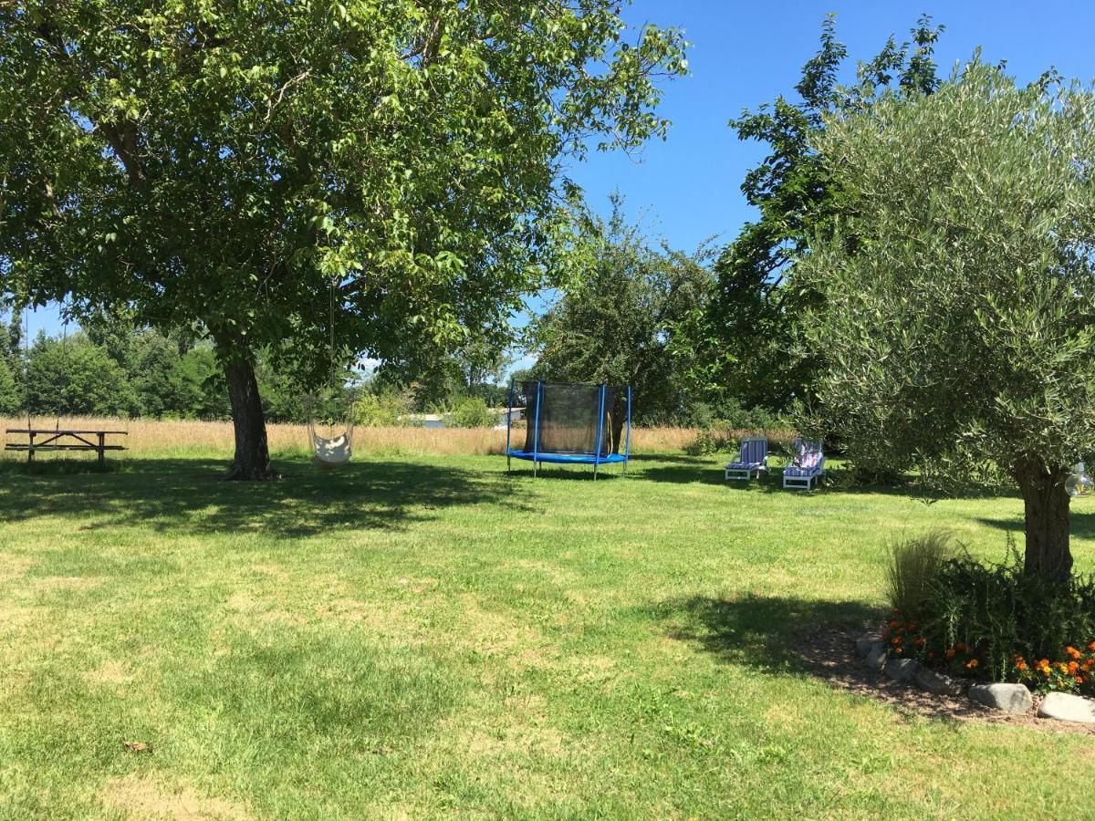 Gite Clodeguy Saint-Sylvestre-sur-Lot Exterior photo
