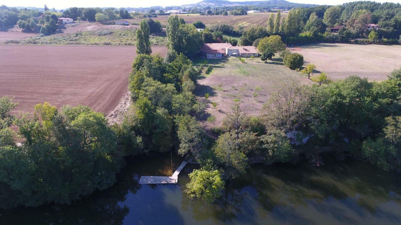 Gite Clodeguy Saint-Sylvestre-sur-Lot Exterior photo